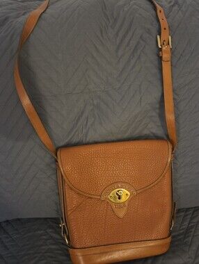 Vintage 90s Dooney & Bourke Tan Pebbled Leather Messenger Crossbody